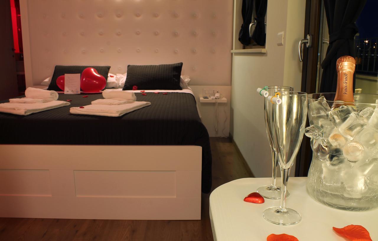 Boutique Hotel E Spa Citta Bianca Пескара Екстериор снимка