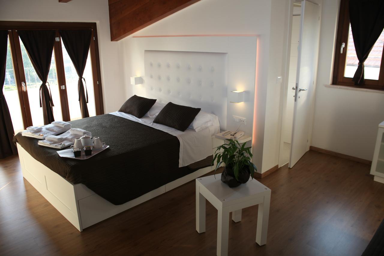 Boutique Hotel E Spa Citta Bianca Пескара Екстериор снимка